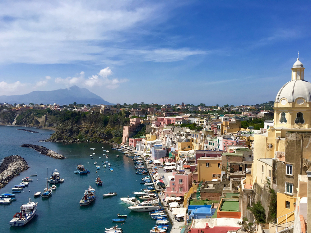 fast ships and ferries to Procida